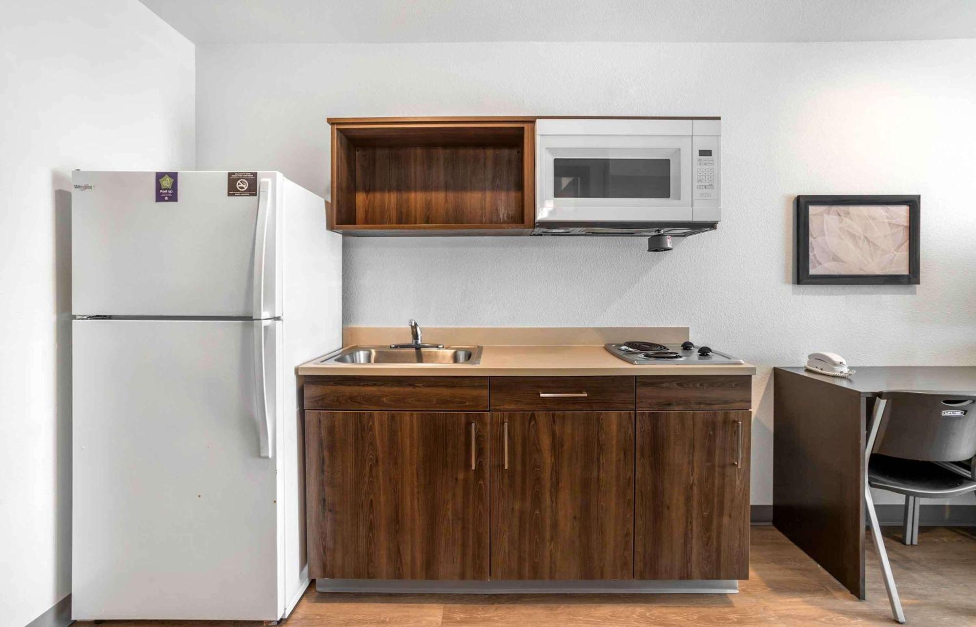 Extended Stay America Select Suites - Бомонт Екстериор снимка