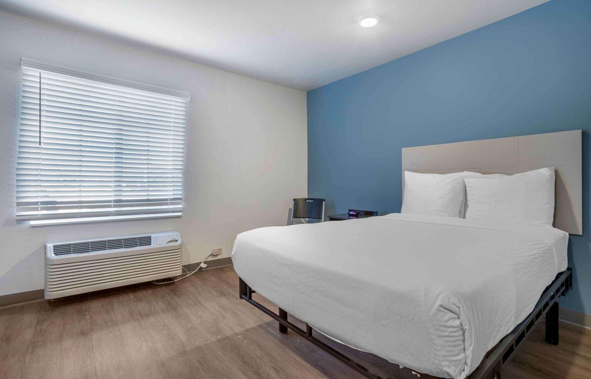 Extended Stay America Select Suites - Бомонт Екстериор снимка